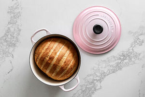 Le Creuset Round Dutch Oven 5.3L, Shell Pink
