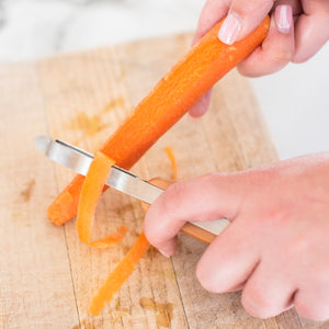 Full Circle PEEL OUT™ Vegetable Peeler