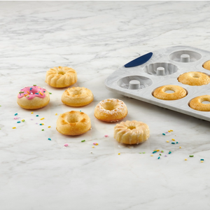 Trudeau Structure Silicone Confetti Marble 12-Count Donut Pan