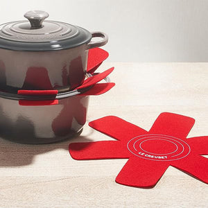 Le Creuset Cookware Protectors Set of 3, Cerise