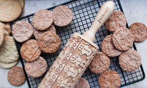 Folkroll Large Embossed Rolling Pin, Gingerbread Man