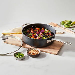 Le Creuset Toughened Nonstick Pro Sauté Pan 26 cm | 4 L