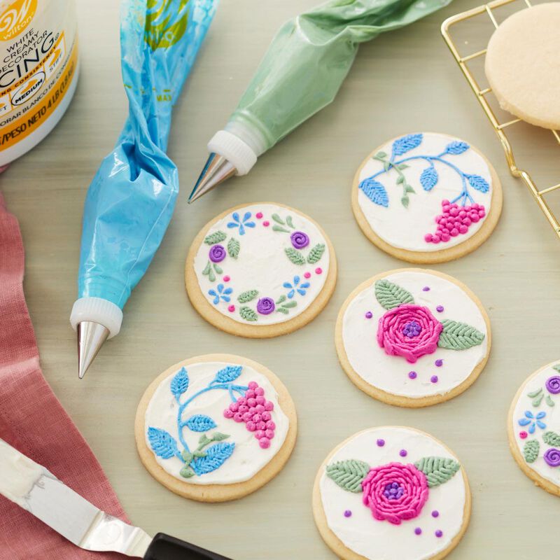 Wilton Cake Decorating Tip, #1 Round (Carded) – Kitchen Boutique