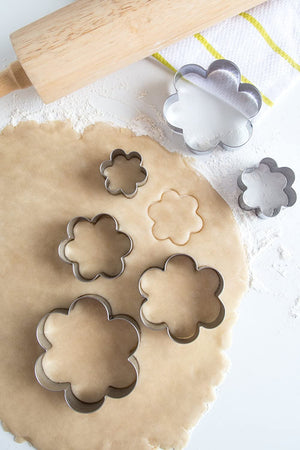 Fox Run Cookie Cutter Set of 6, Flower