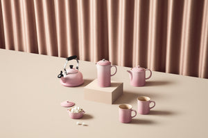 Le Creuset Whistling Kettle, Shell Pink