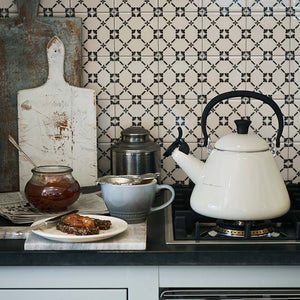 Le Creuset Kone Kettle, Oyster